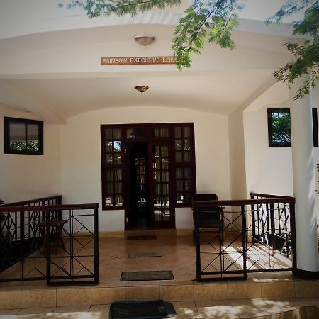 Rainbow Executive Lodge Boma la Ngombe Kültér fotó