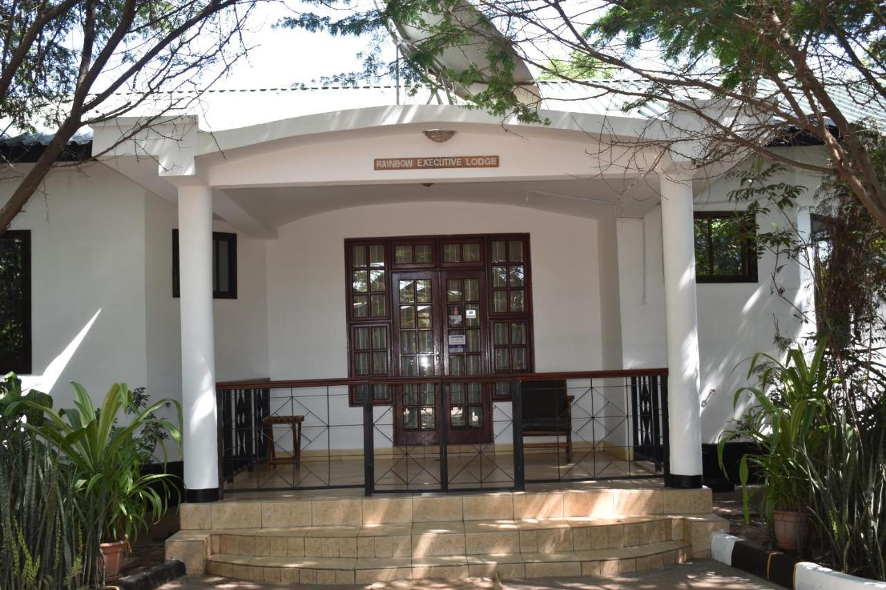 Rainbow Executive Lodge Boma la Ngombe Kültér fotó