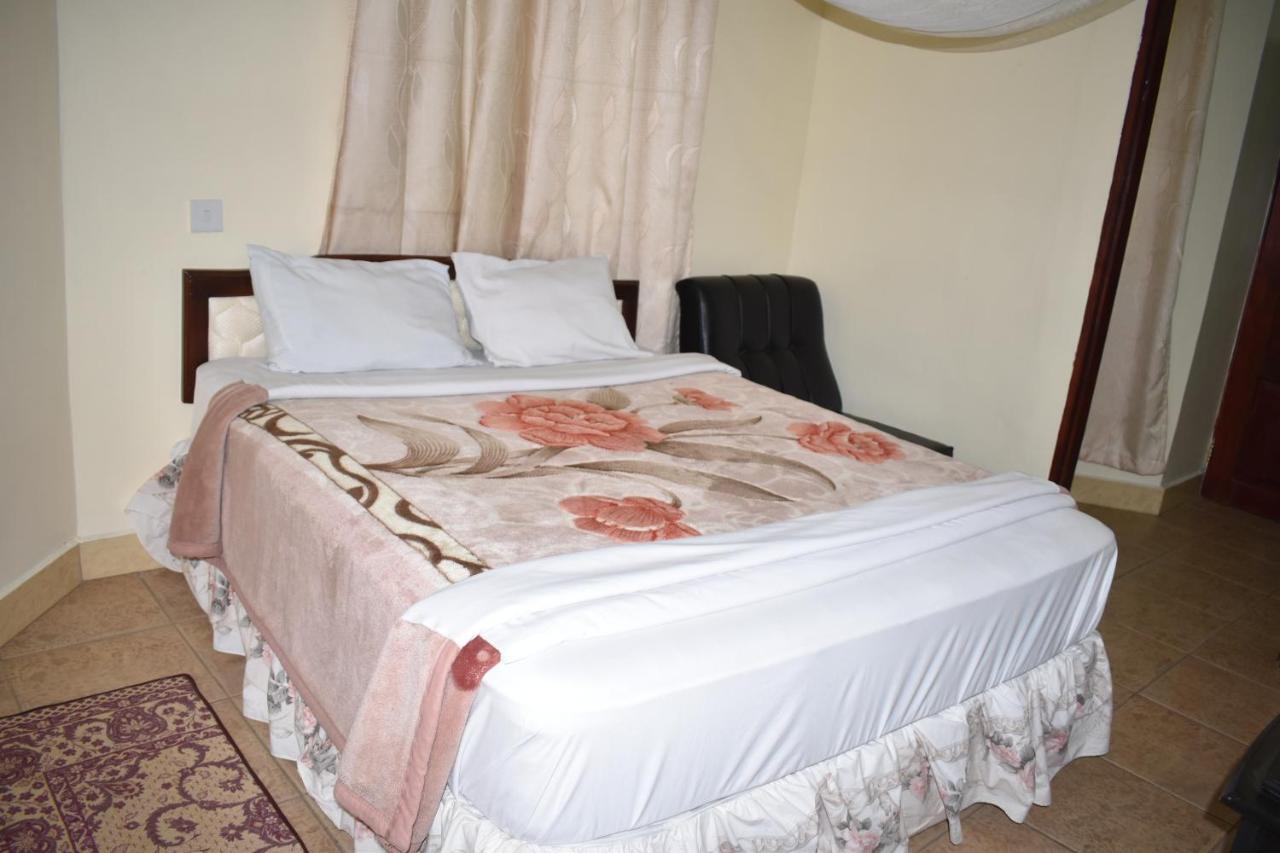 Rainbow Executive Lodge Boma la Ngombe Kültér fotó