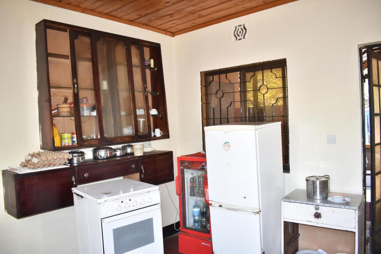 Rainbow Executive Lodge Boma la Ngombe Kültér fotó