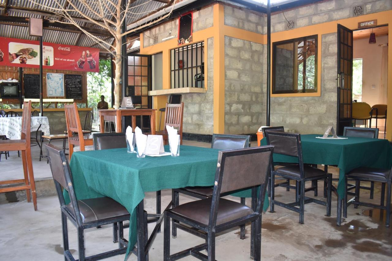 Rainbow Executive Lodge Boma la Ngombe Kültér fotó