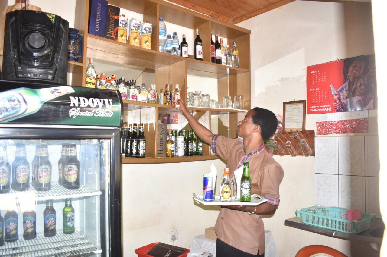 Rainbow Executive Lodge Boma la Ngombe Kültér fotó
