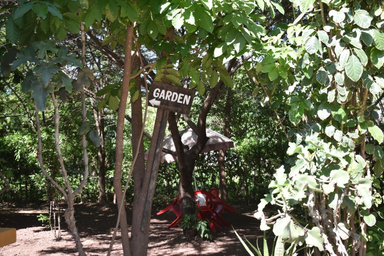 Rainbow Executive Lodge Boma la Ngombe Kültér fotó
